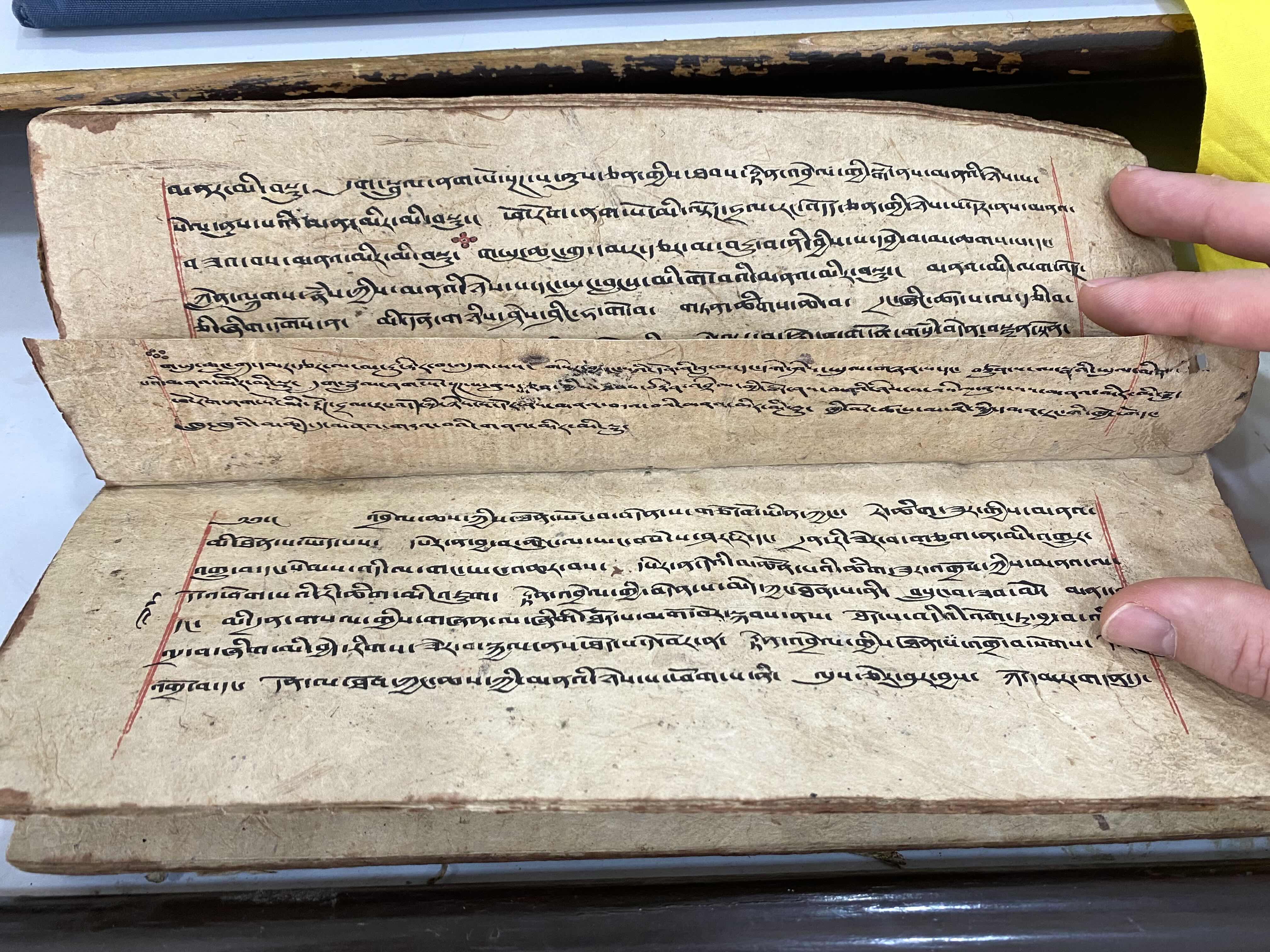 Ta5_13545-commentary_insert.jpg